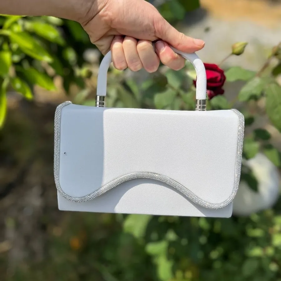 کیفا مجلسی شیک