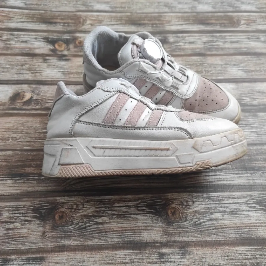 کفش اسپرت دخترانه