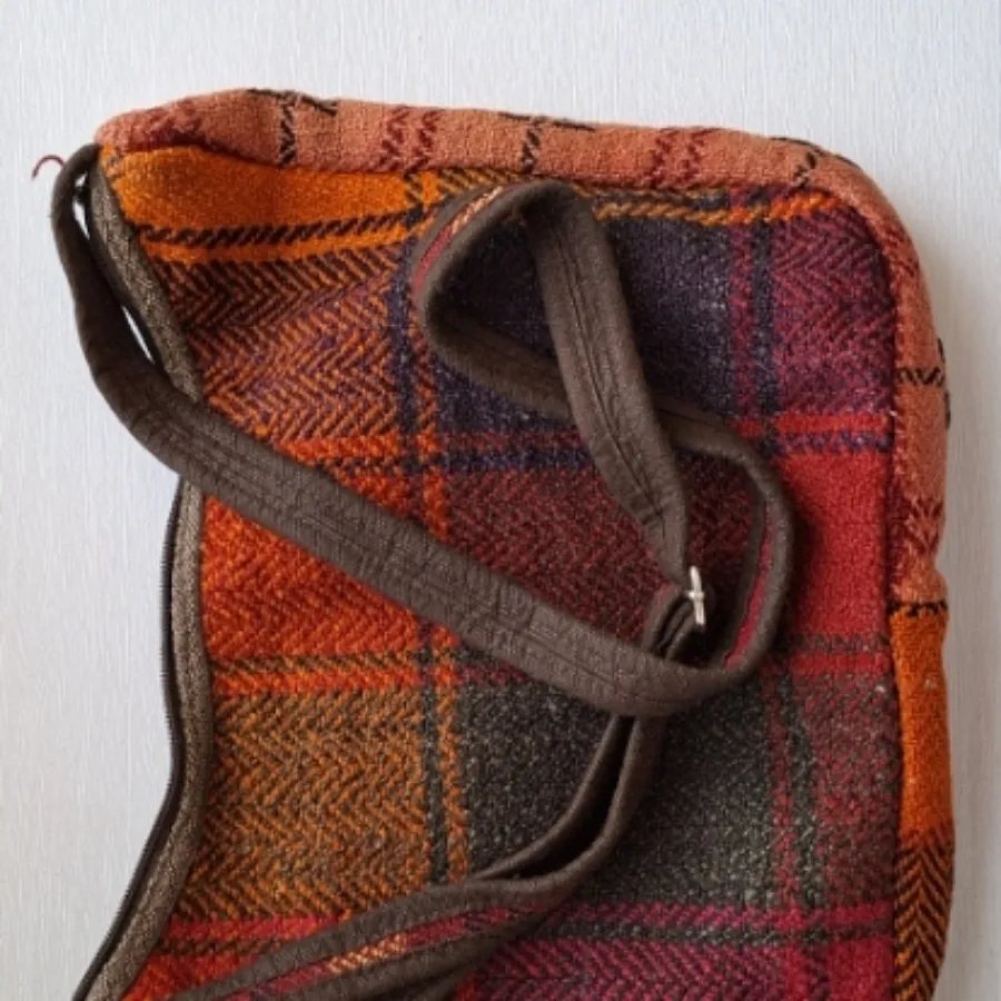 کیف سنتی چهارخونه