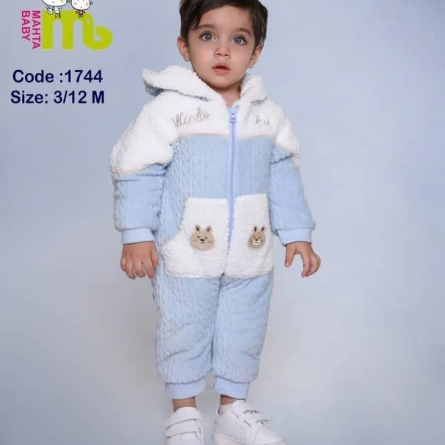 کاپشن سرهمی آبی دوخرس?