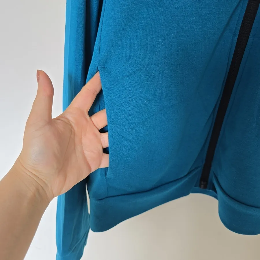 سوییشرت آبی