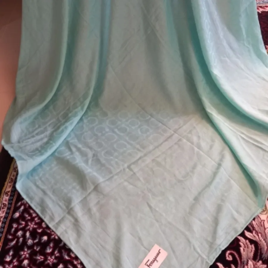 روسری طرح دار