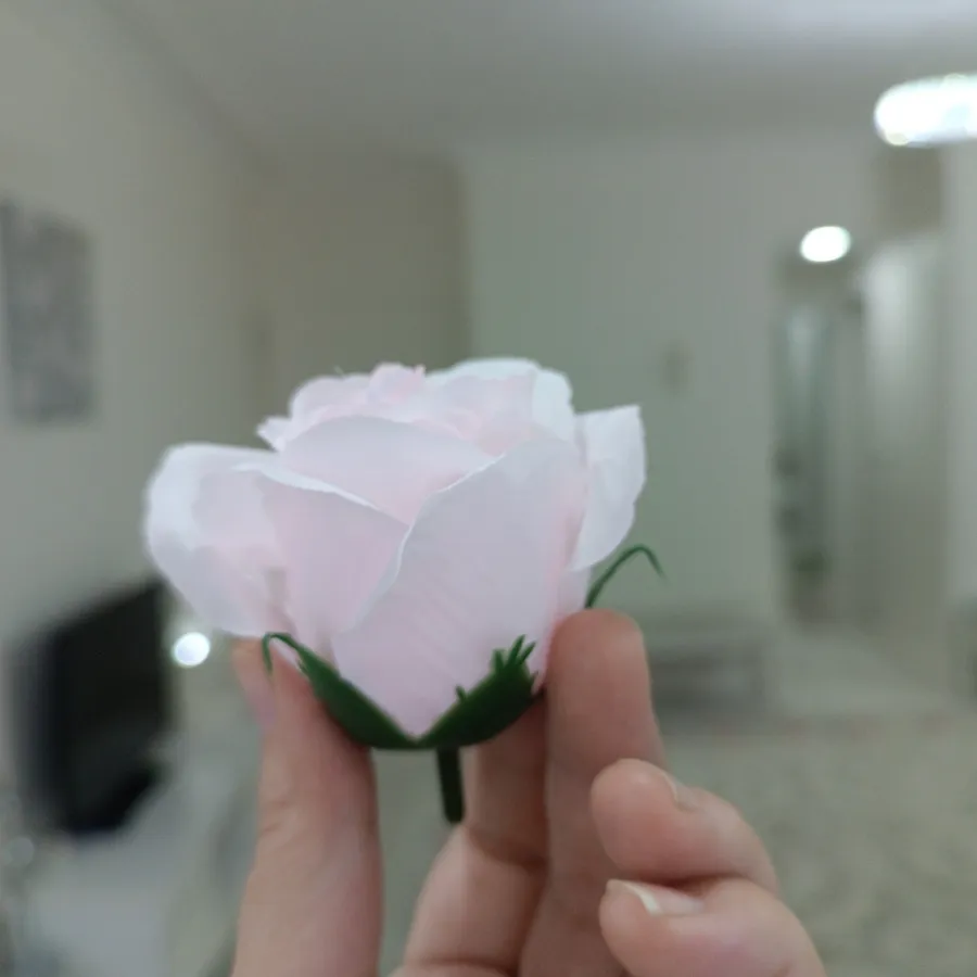 گل مصنوعی رز صورتی