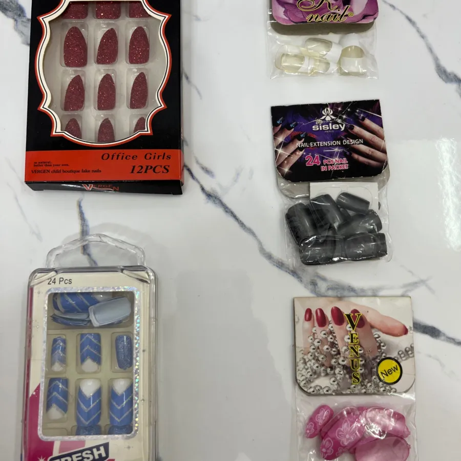 ناخن مصنوعی