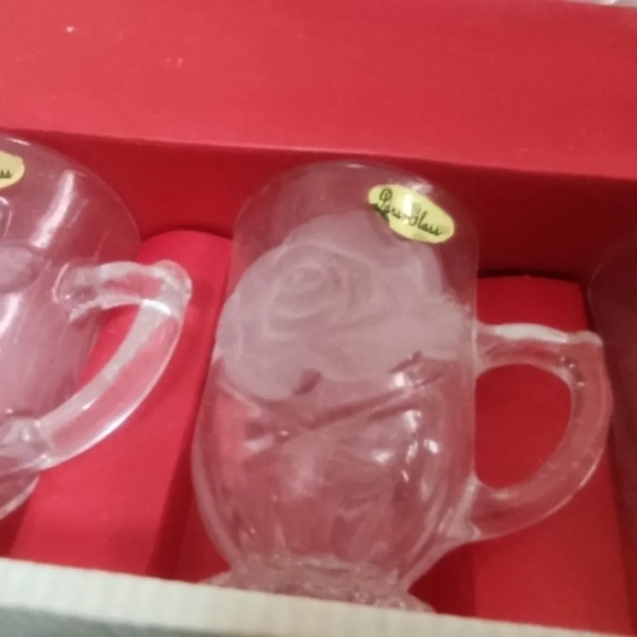 فنجان و نعلبکی