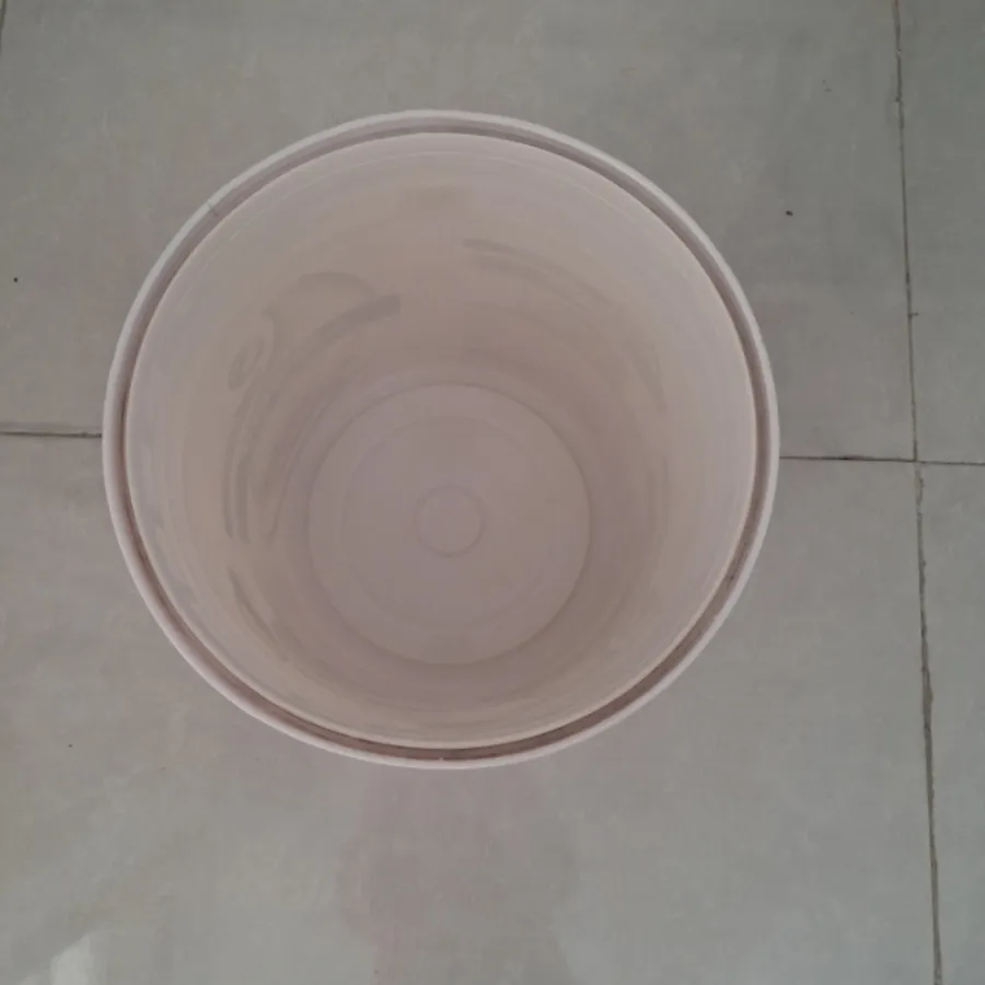 سطل 20 کیلویی