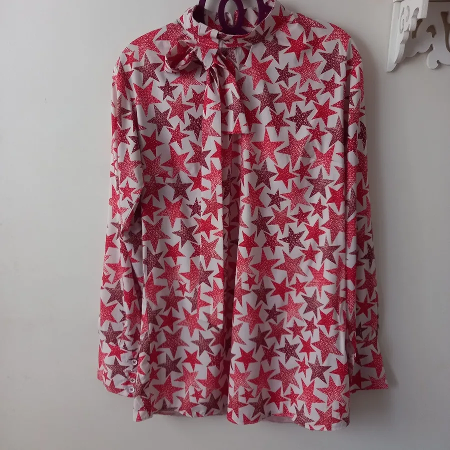 شومیز ستاره ای