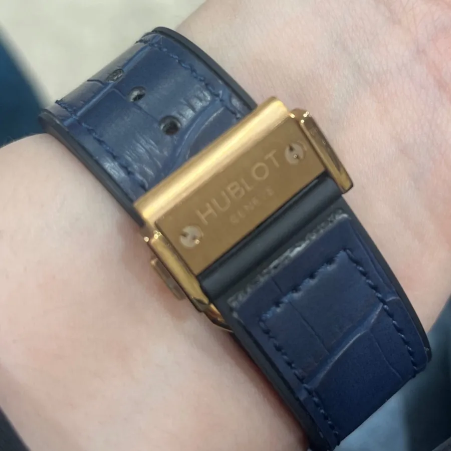 ساعت هابلوت نو بند چرمی