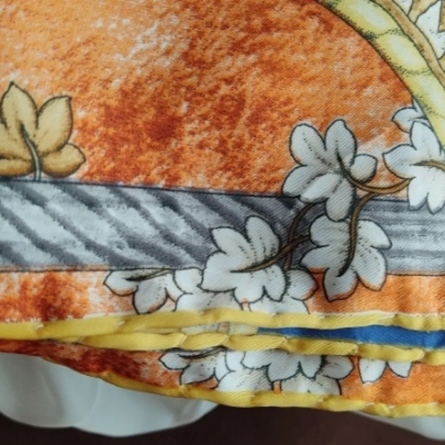 روسری ساتن دور دست دوز