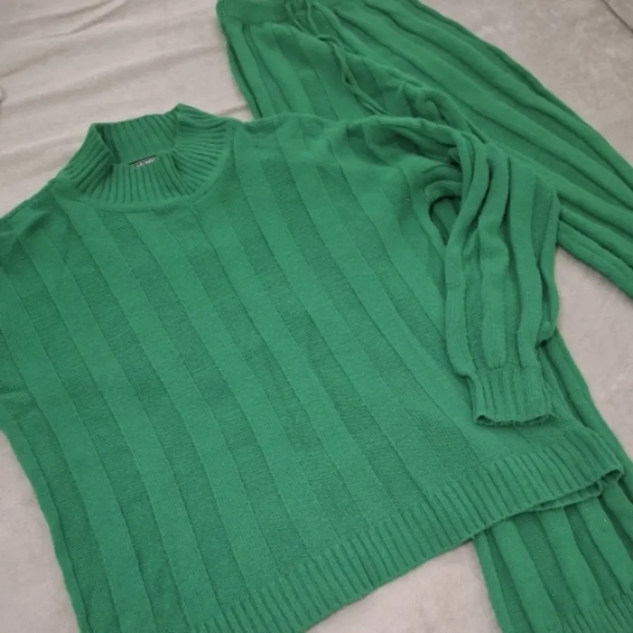 ست بافتنی زنانه