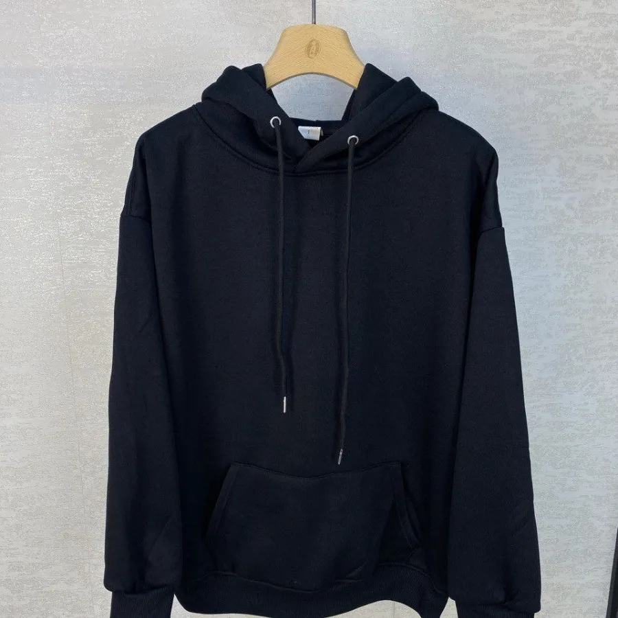 هودی داخل کرک کلاهدار