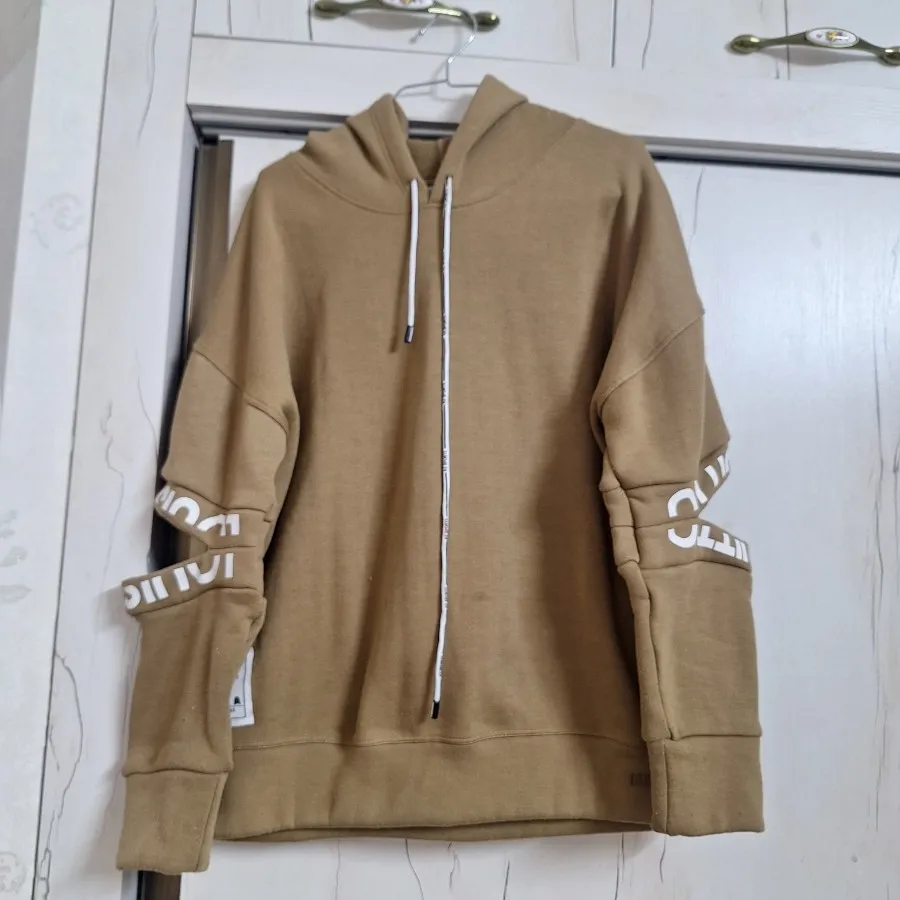 هودی کلاهدار کرمی