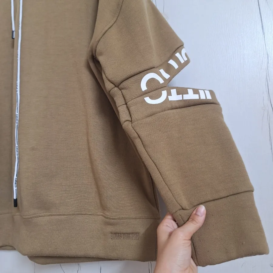 هودی کلاهدار کرمی