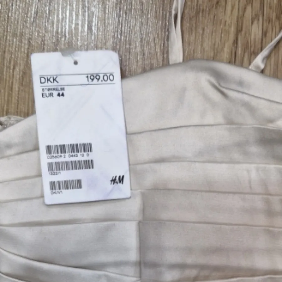 پیراهن دکلته ساده و شیک