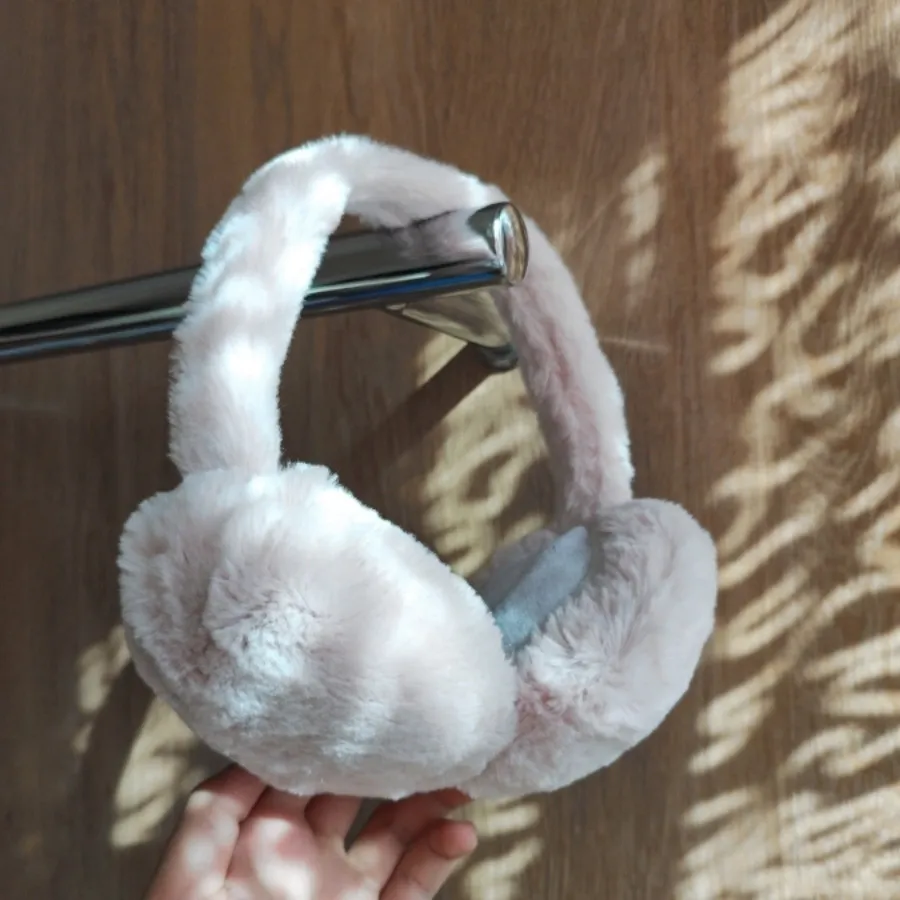 گوشگیر پشمی