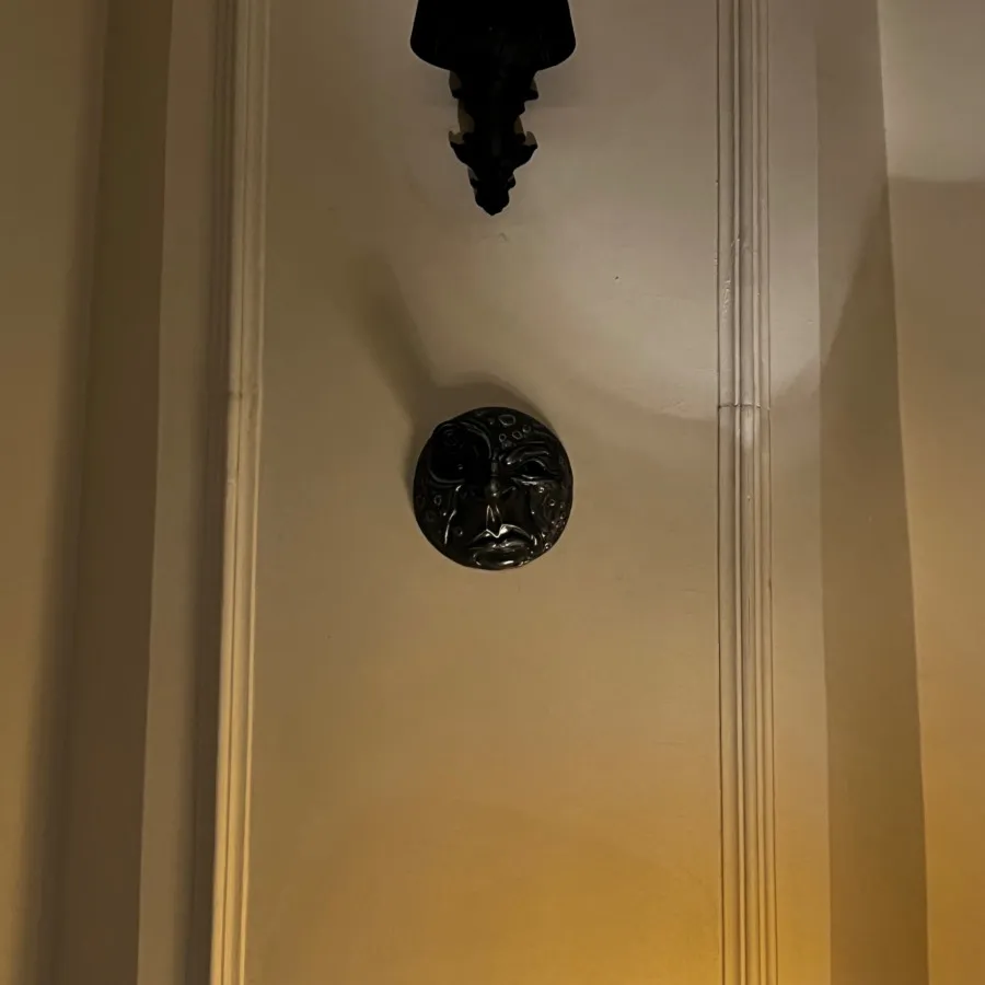 دیوارکوب ماه