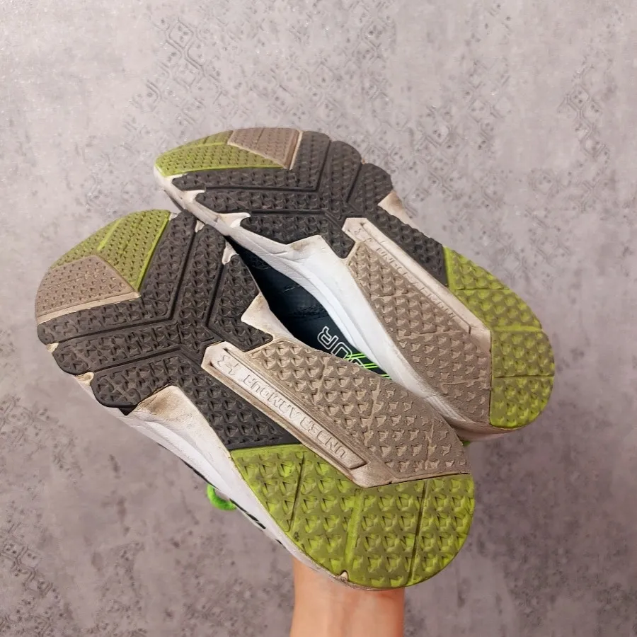 کتونی مارک under urmor