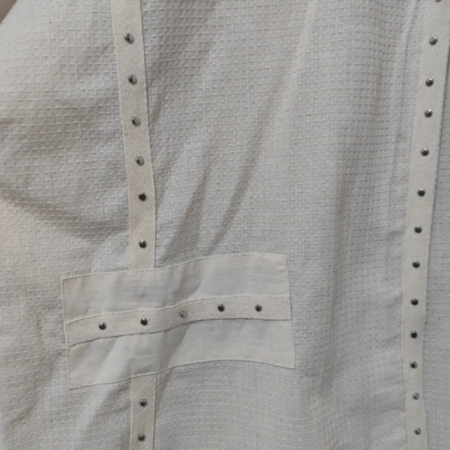 مانتو فری‌سایز شیری رنگ