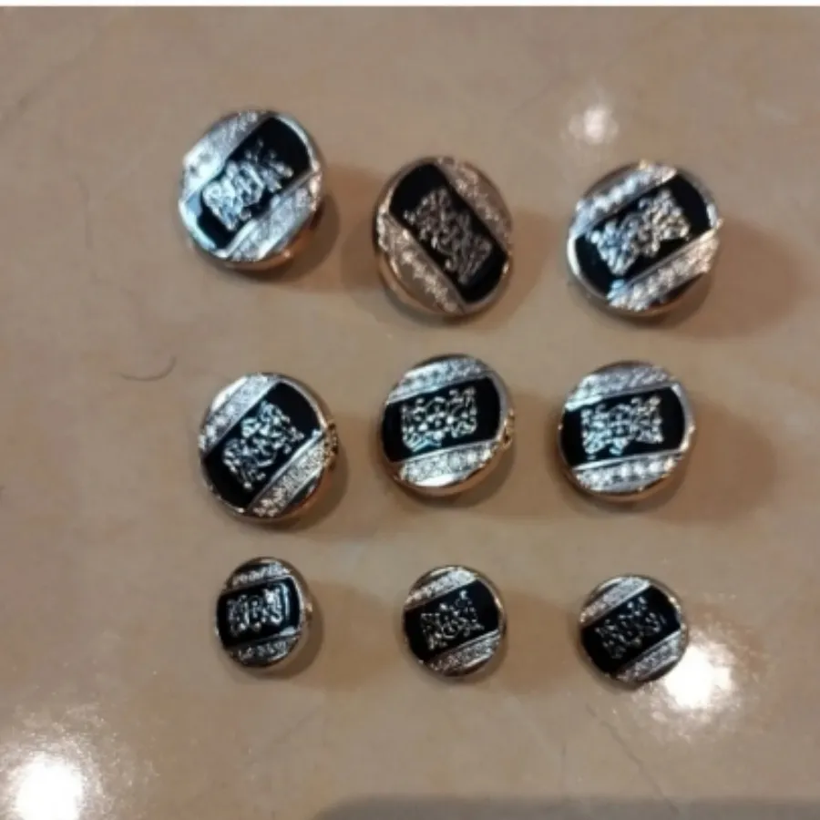 دکمه کت وپالتو مردانه