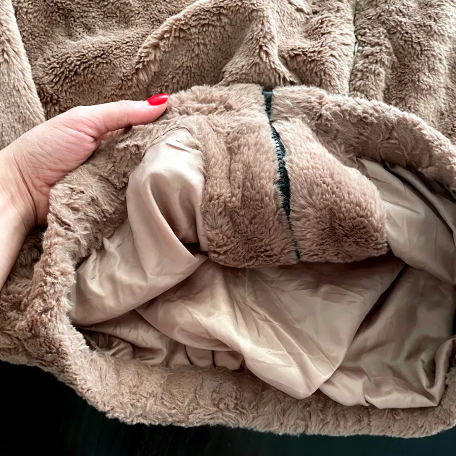 کاپشن نرمالو پوست