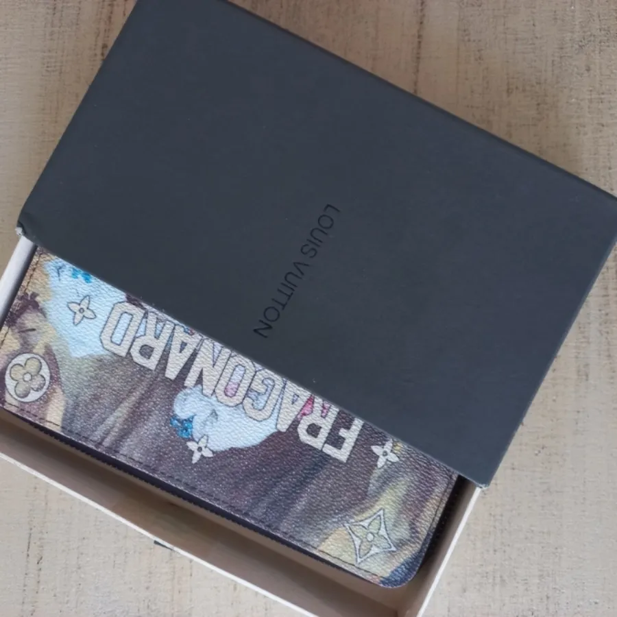 کیف پول لویی