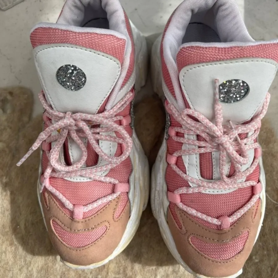 کفش کتانی زنانه