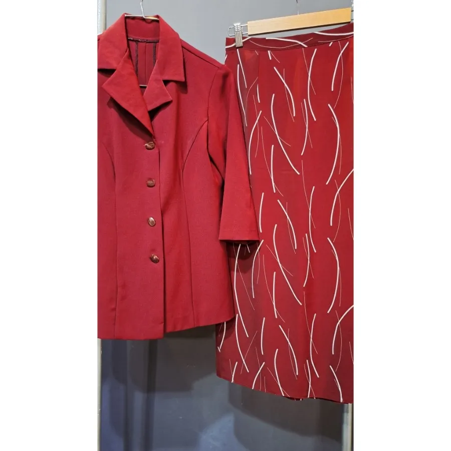 ست کت و دامن