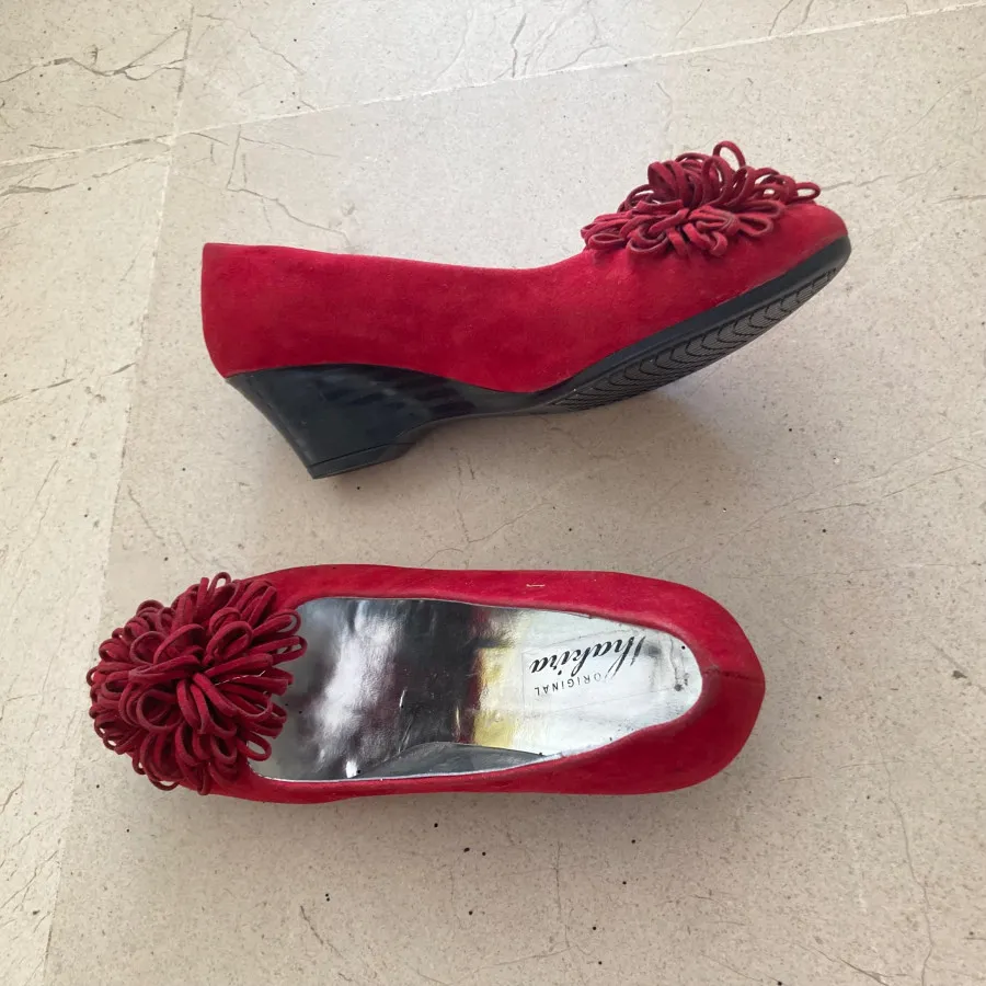 کفش قرمز سایز38