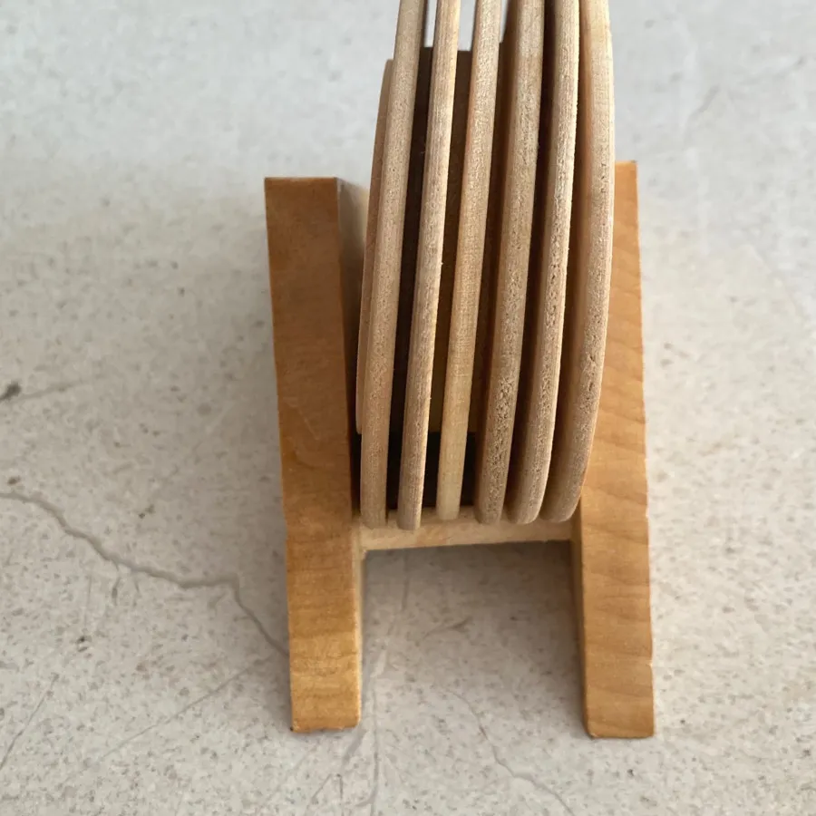 زیر لیوانی چوب هندی