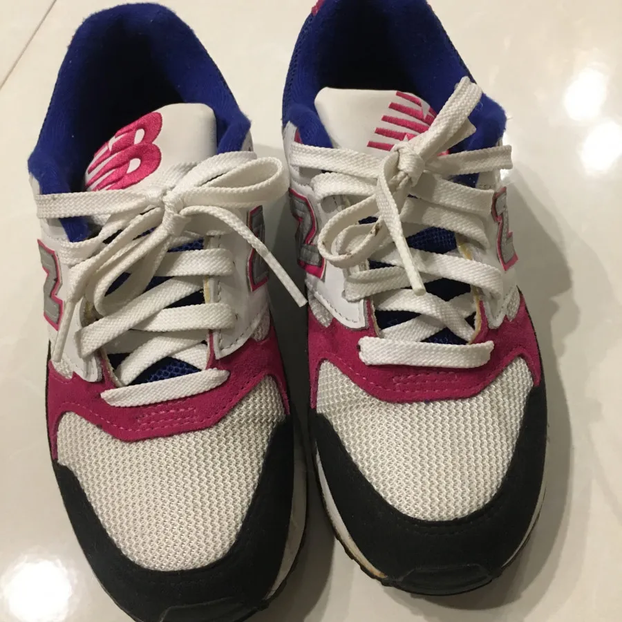 کتونی نیوبالانس530