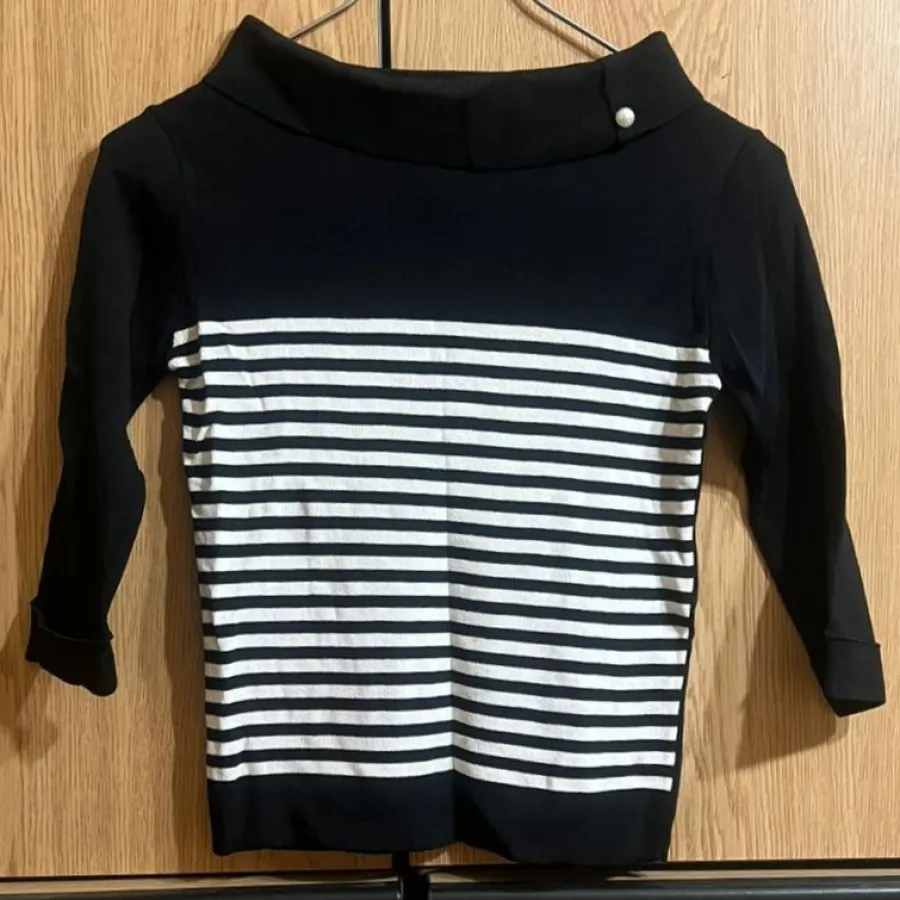 بلوز بافت یقه شل 2504065