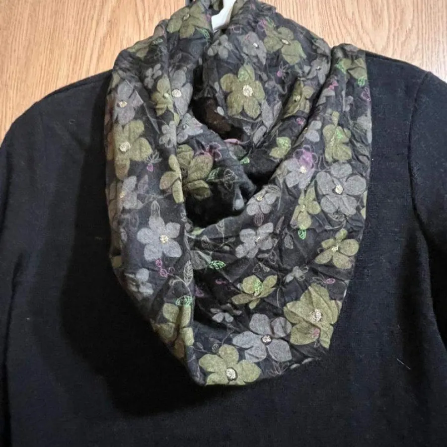 بلوز بافت یقه شل 2504066