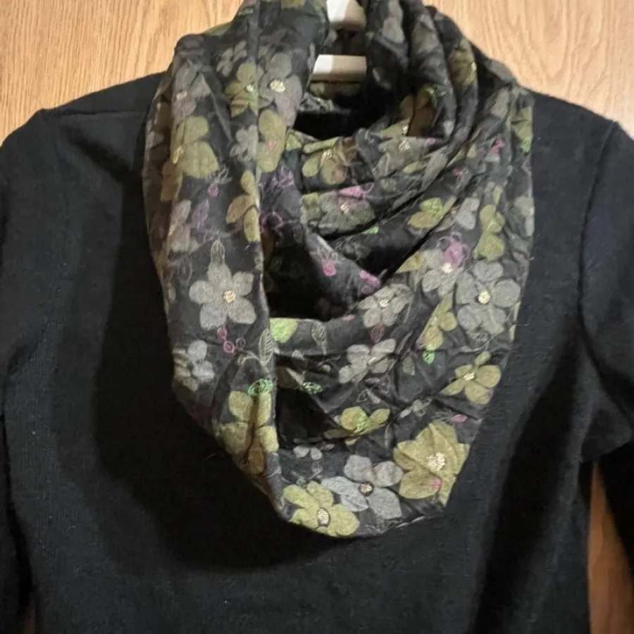 بلوز بافت یقه شل 2504066