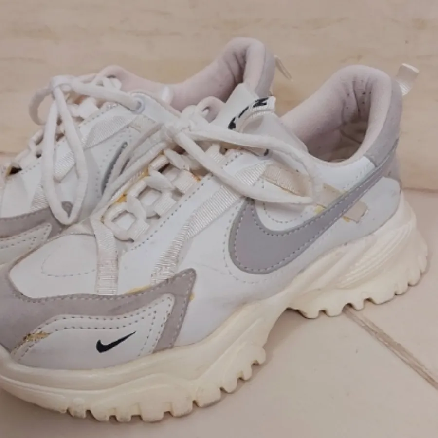 کتونی زنانه برند