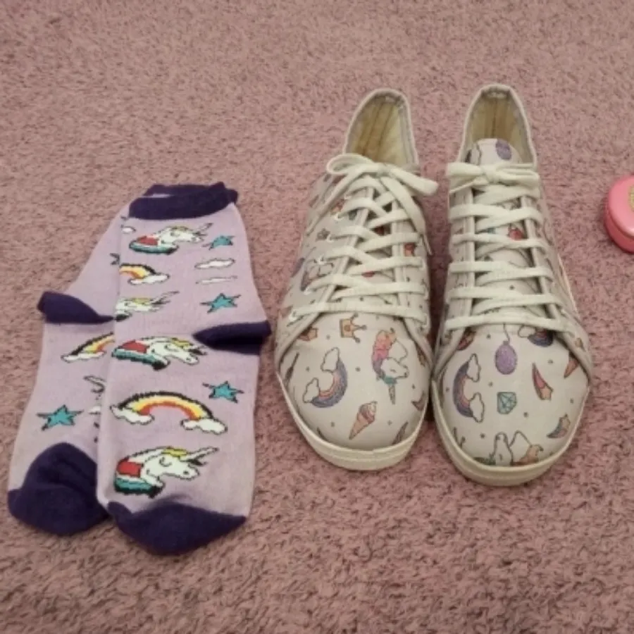 کفش و جوراب