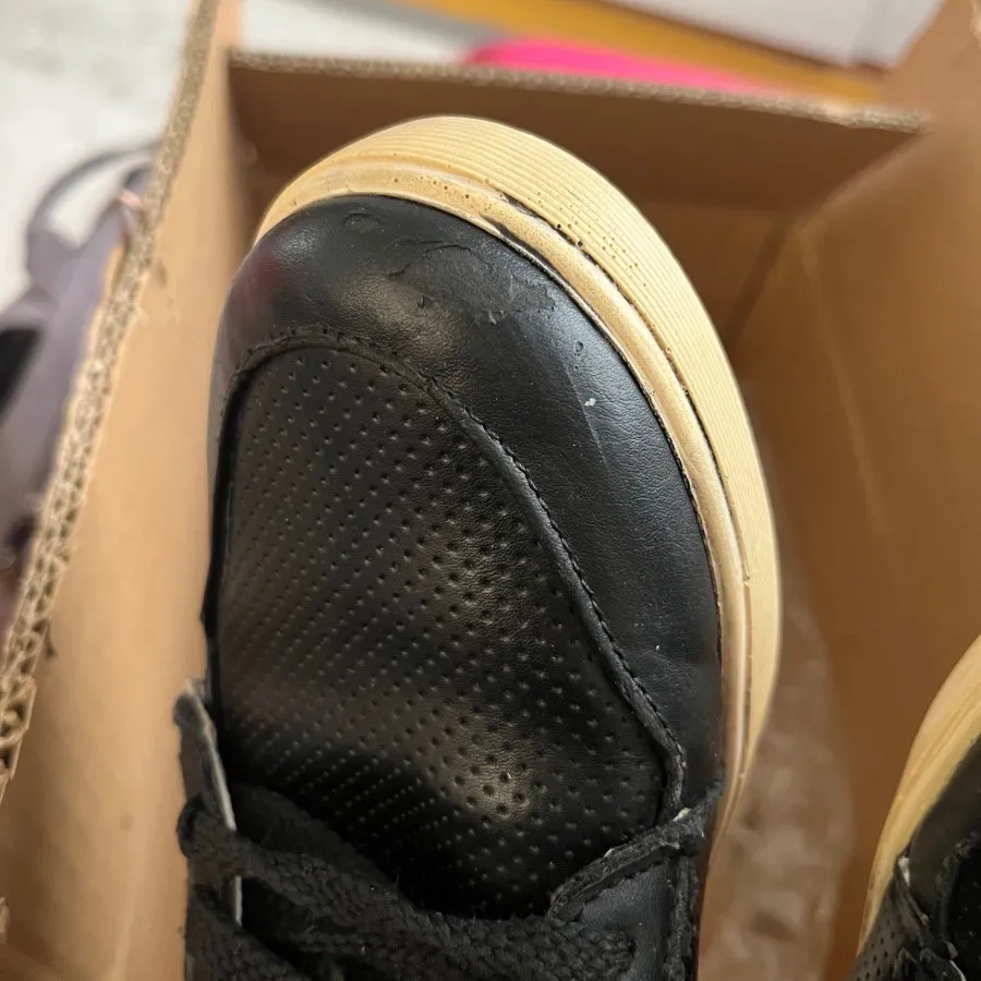 نیم بوت نایک