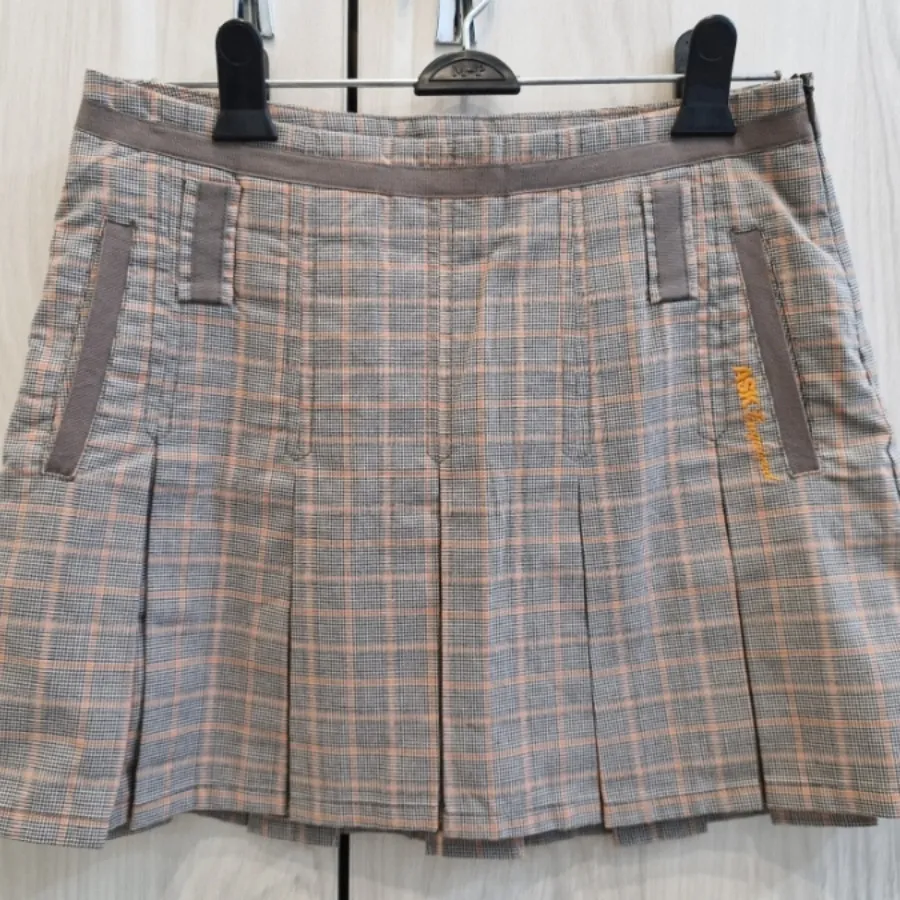 دامن کوتاه زنانه