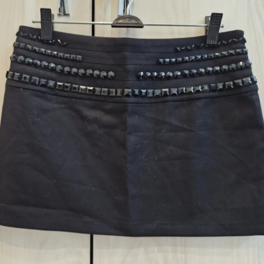 دامن کوتاه زنانه