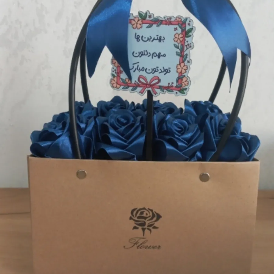 باکس گل روبانی رز جاویدان
