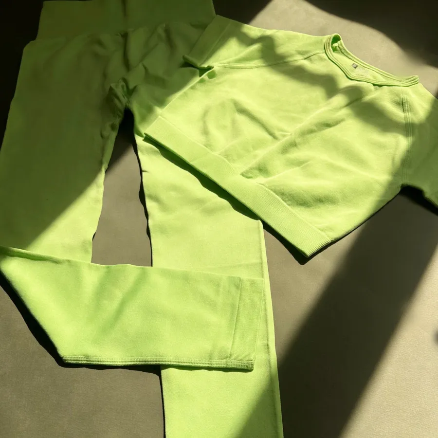 نیمتنه و لگ سیملس