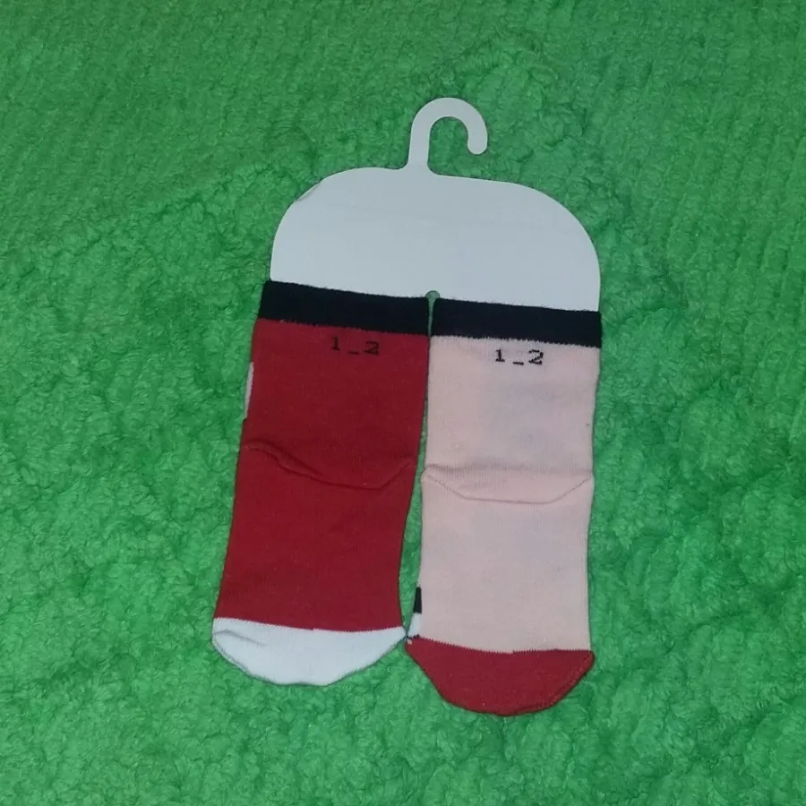 جوراب بچگانه