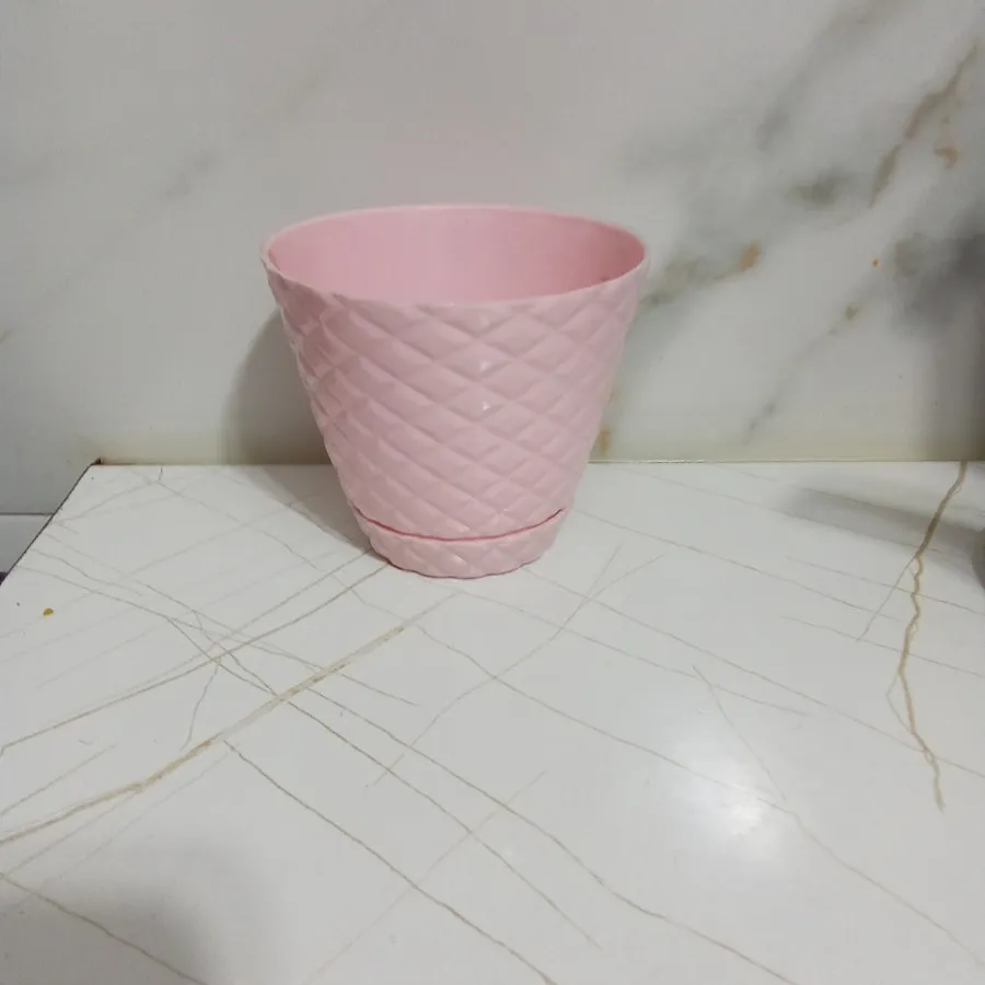 گلدان پلاستیکی گ