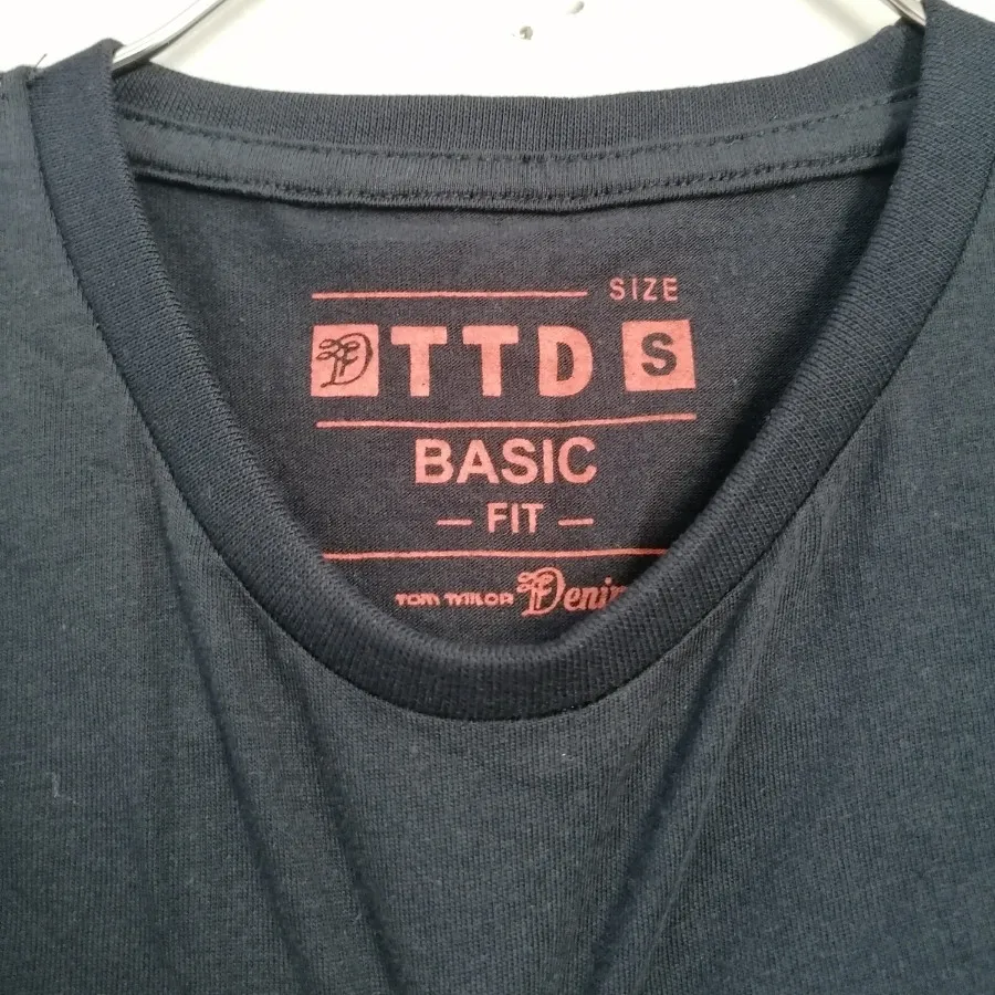 تیشرت تام تیلور