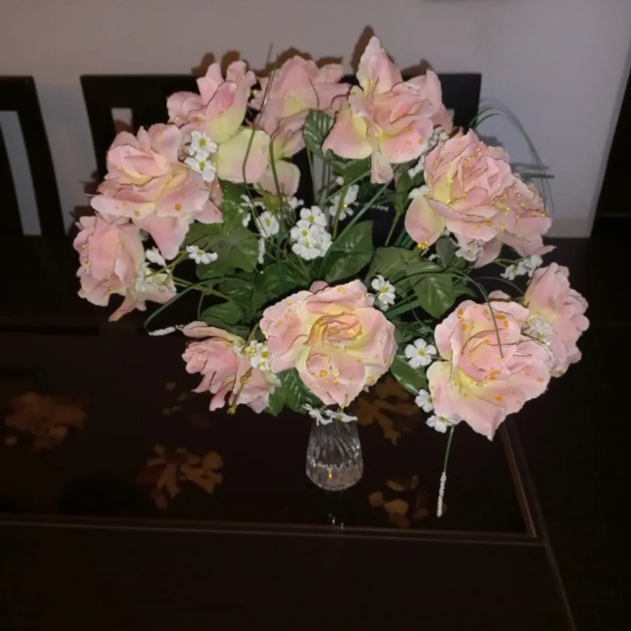 دسته گل رز صورتی