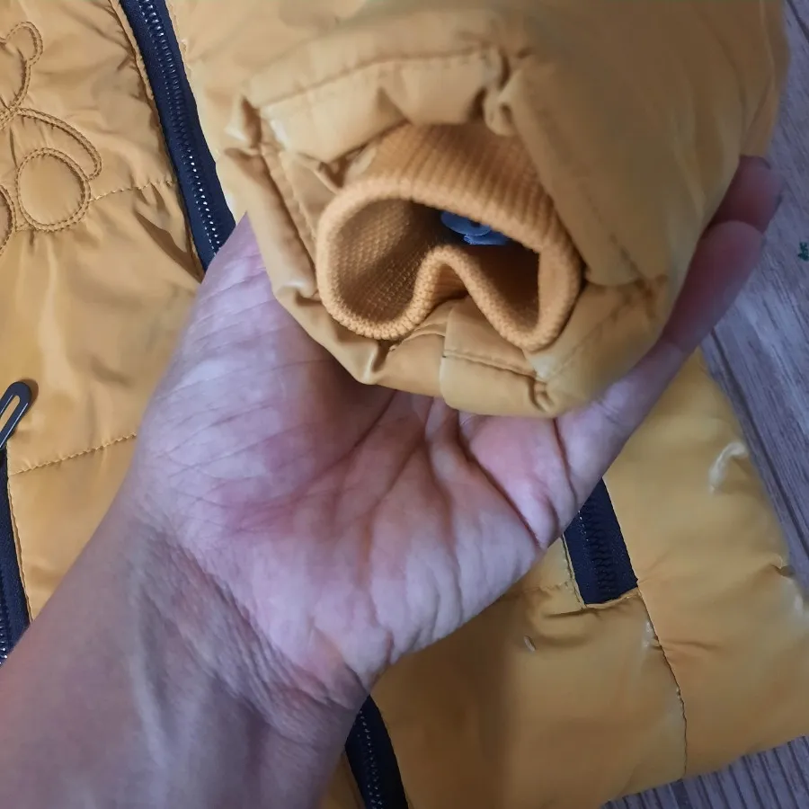 کاپشن و پوتین بچگانه