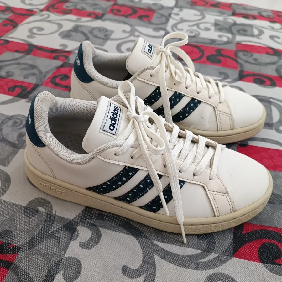 کفش آدیداس اورجینال زنانه