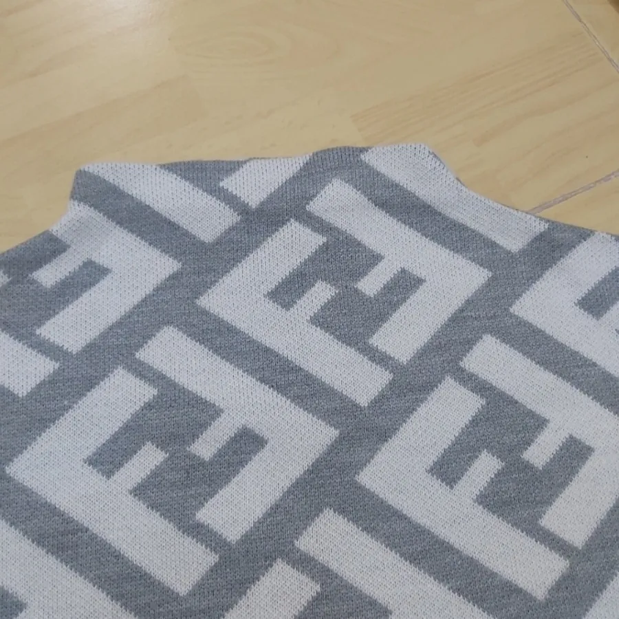 بافت و شلوار لی