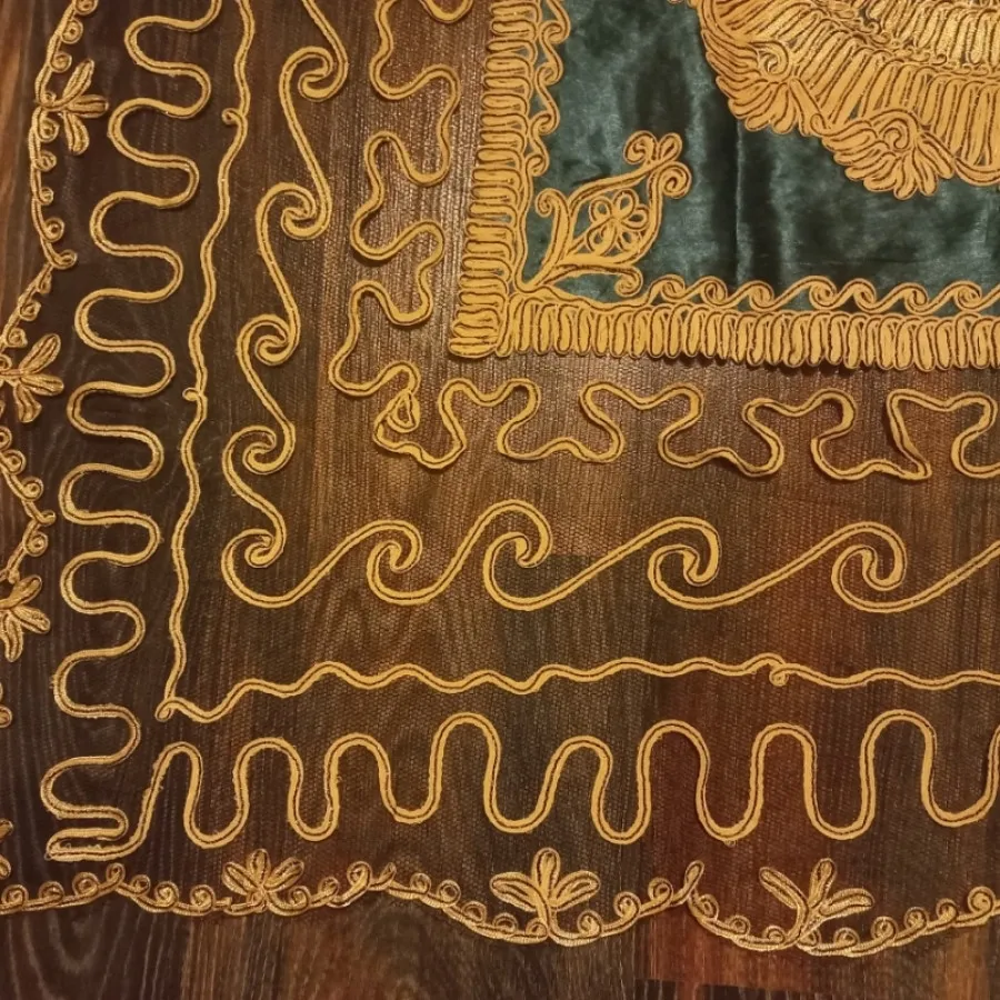 رومیزی تور و ساتن سبز