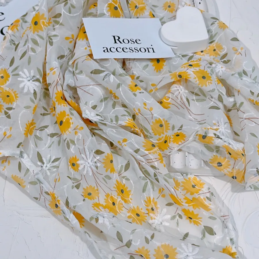 مینی اسکارف