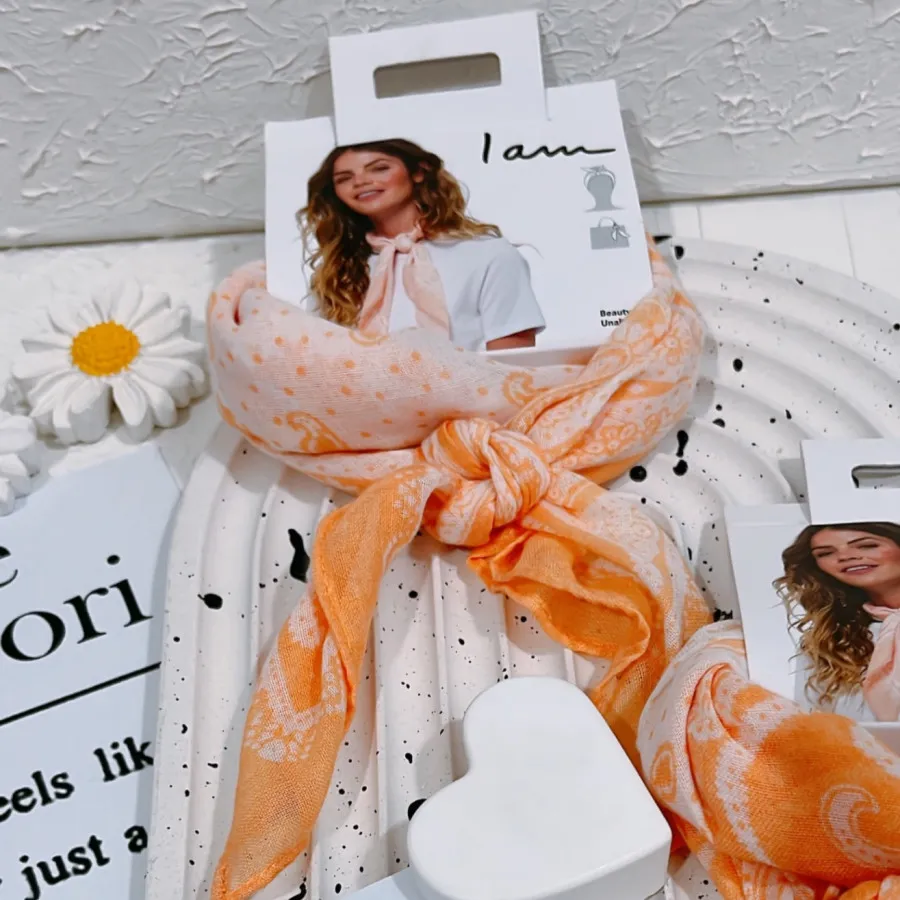 مینی اسکارف